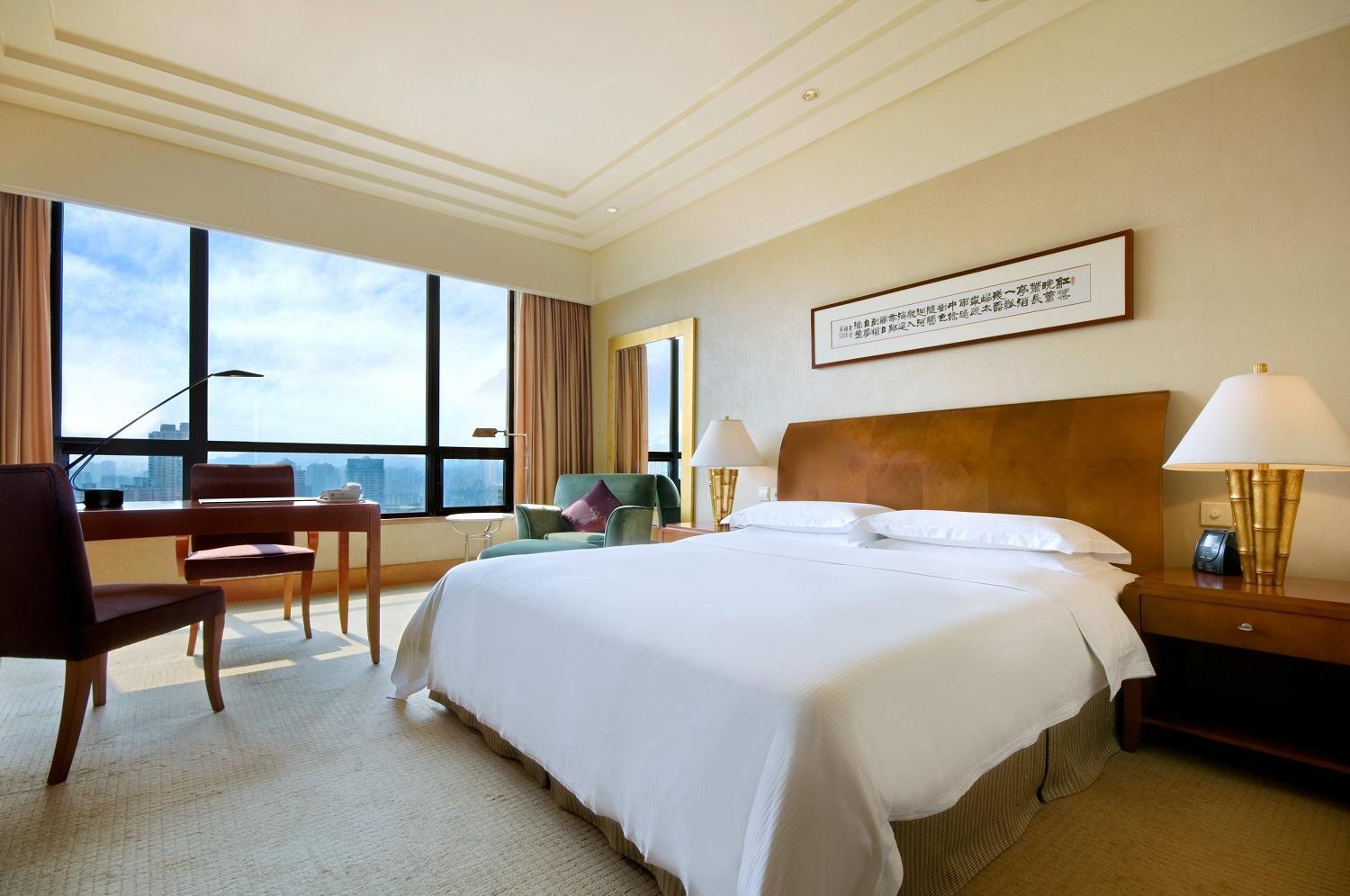 Hilton Chongqing Hotel Exterior photo
