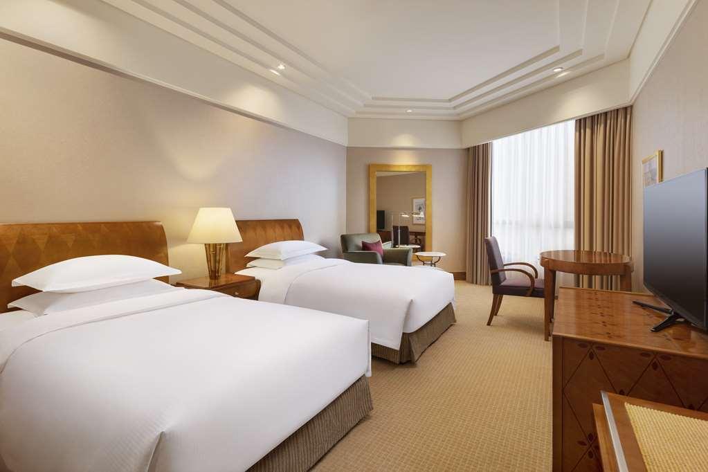 Hilton Chongqing Hotel Room photo