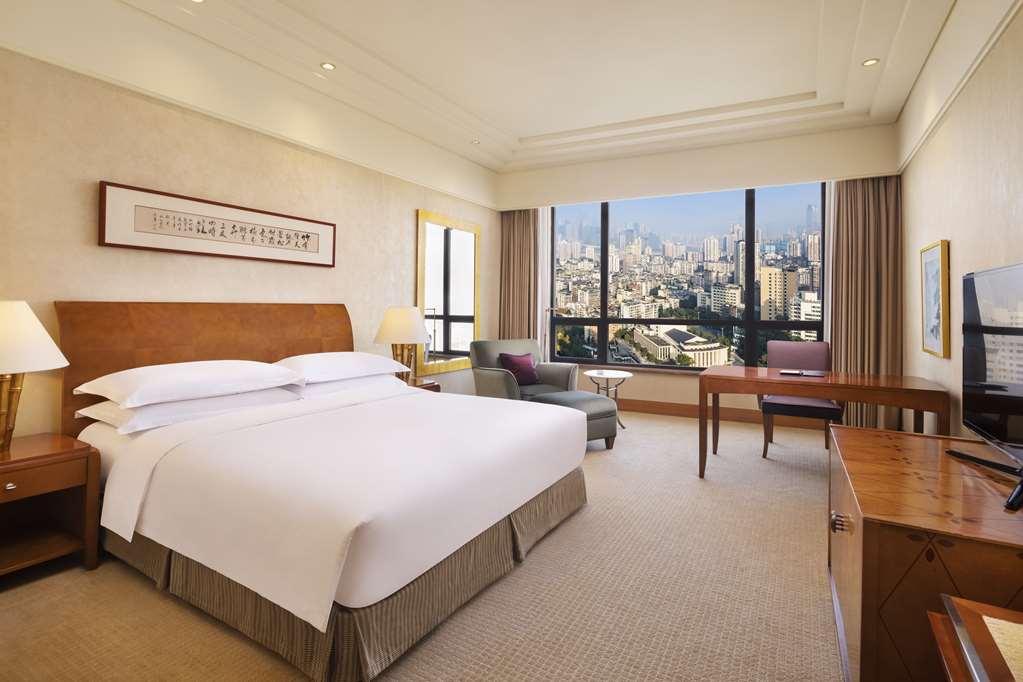 Hilton Chongqing Hotel Room photo